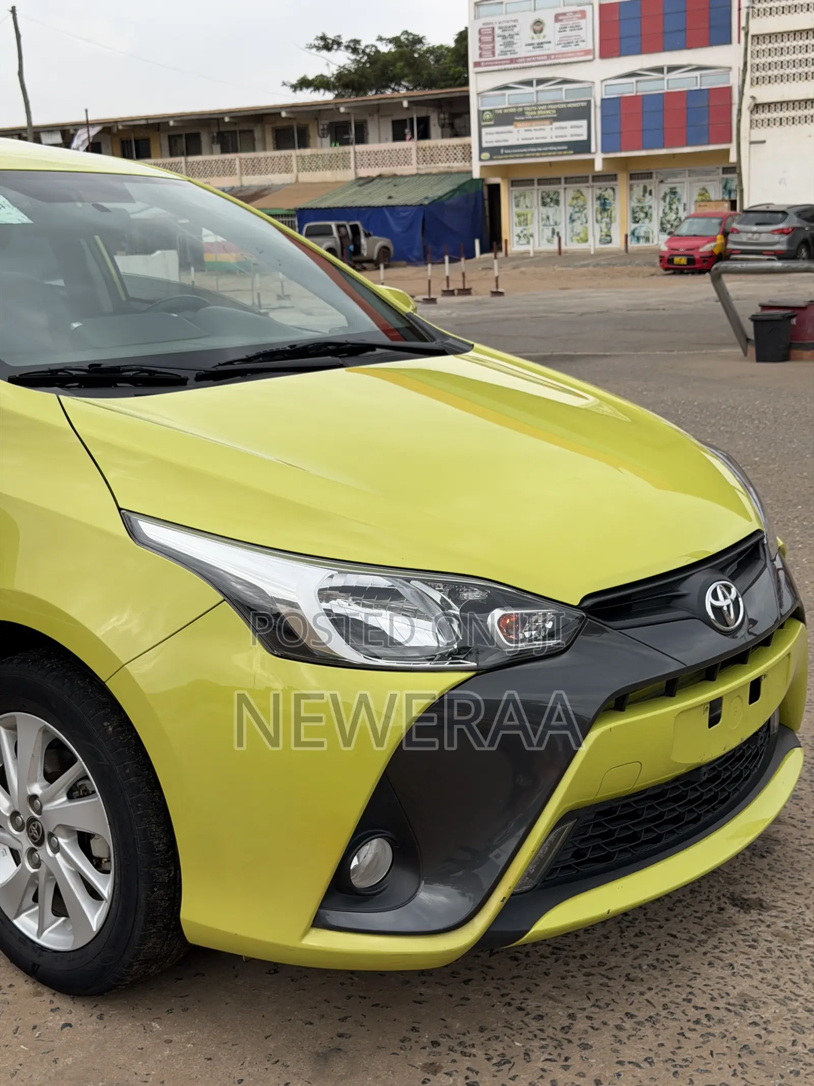 Toyota Yaris SE Hatchback 5dr 2016 Green