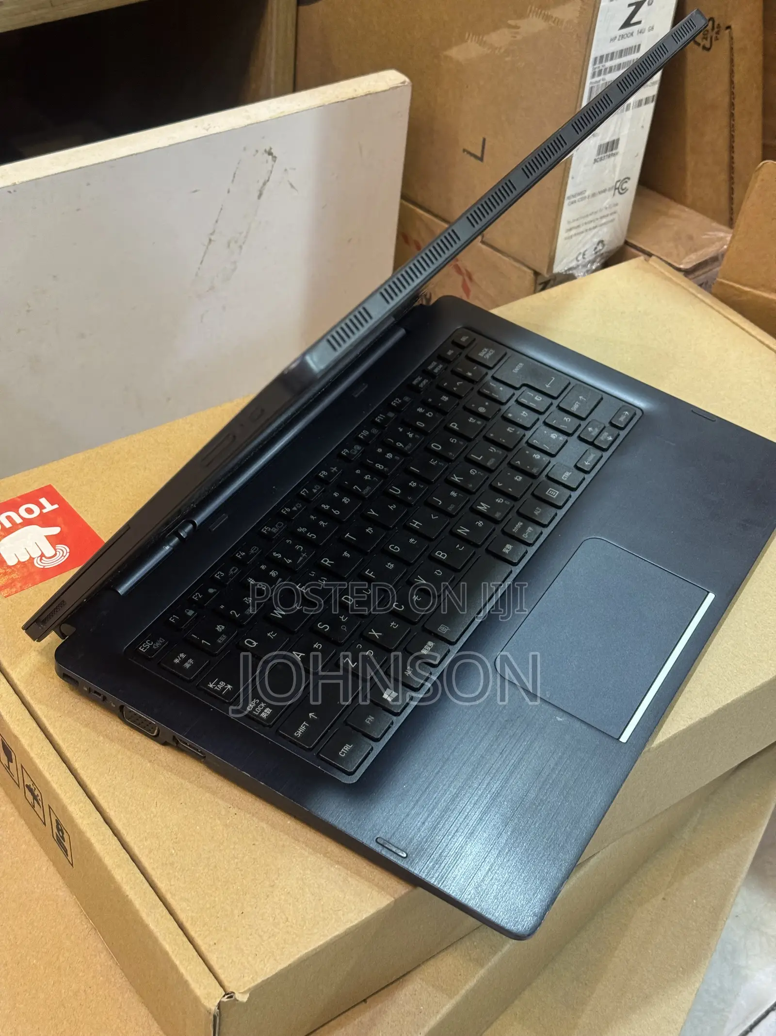 Laptop Toshiba Dynabook A40-J 8GB Intel Core i3 SSD 128GB
