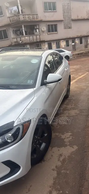 Hyundai Elantra 2027 White