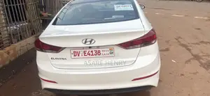 Hyundai Elantra 2027 White