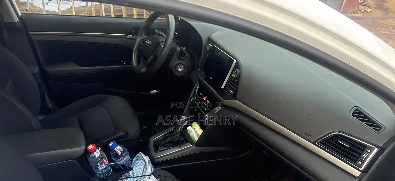 Hyundai Elantra 2027 White