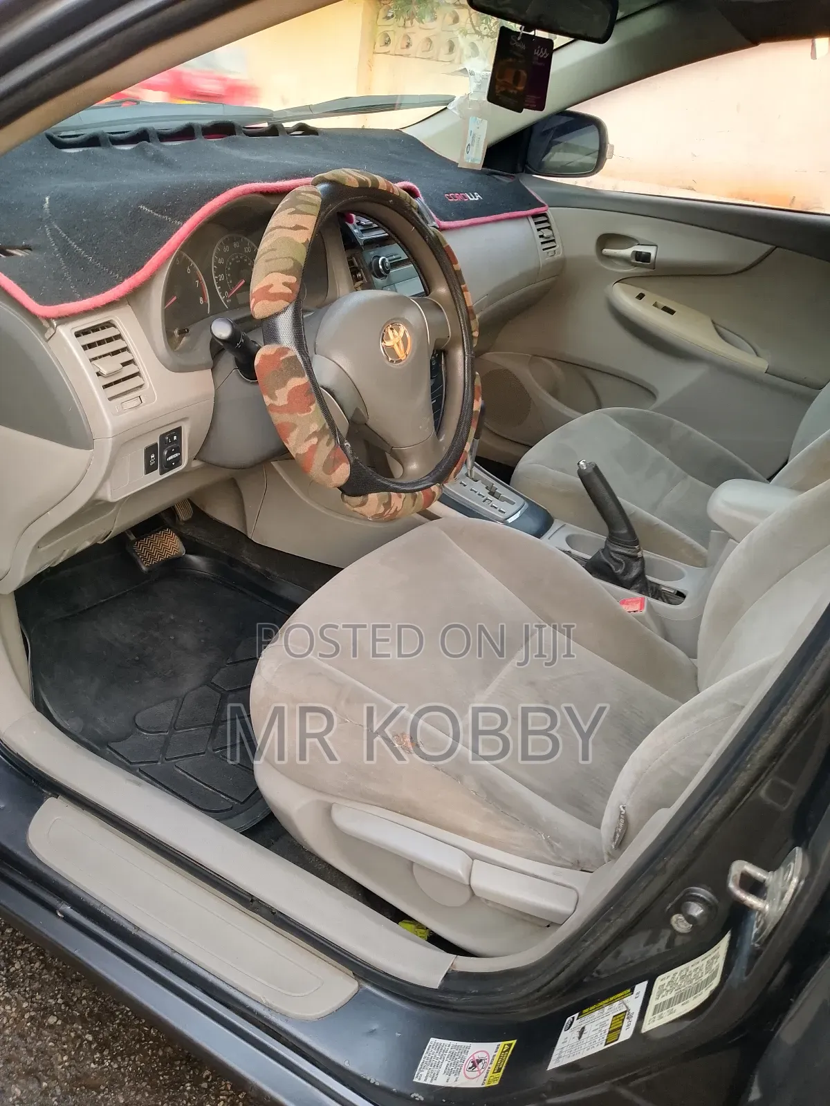 Toyota Corolla 2010 Gray