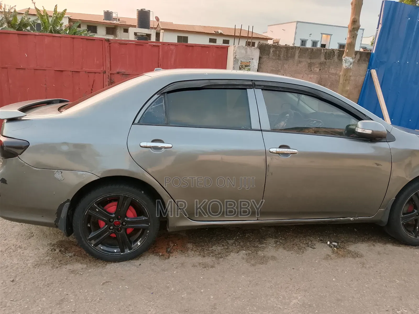 Toyota Corolla 2010 Gray