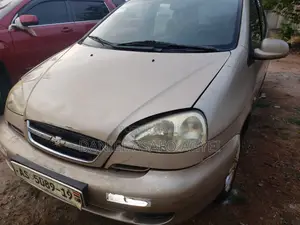 Chevrolet Rezzo 1.6 SE 2010 Gold
