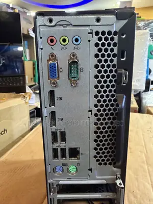 Desktop Computer Lenovo ThinkCentre M720 8GB Intel Core i5 HDD 1T