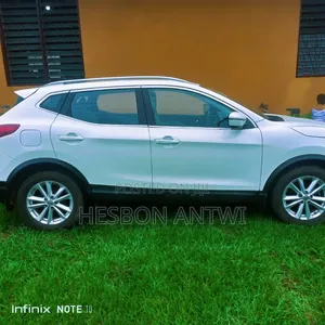 Nissan Rogue 2018 White