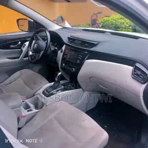 Nissan Rogue 2018 White