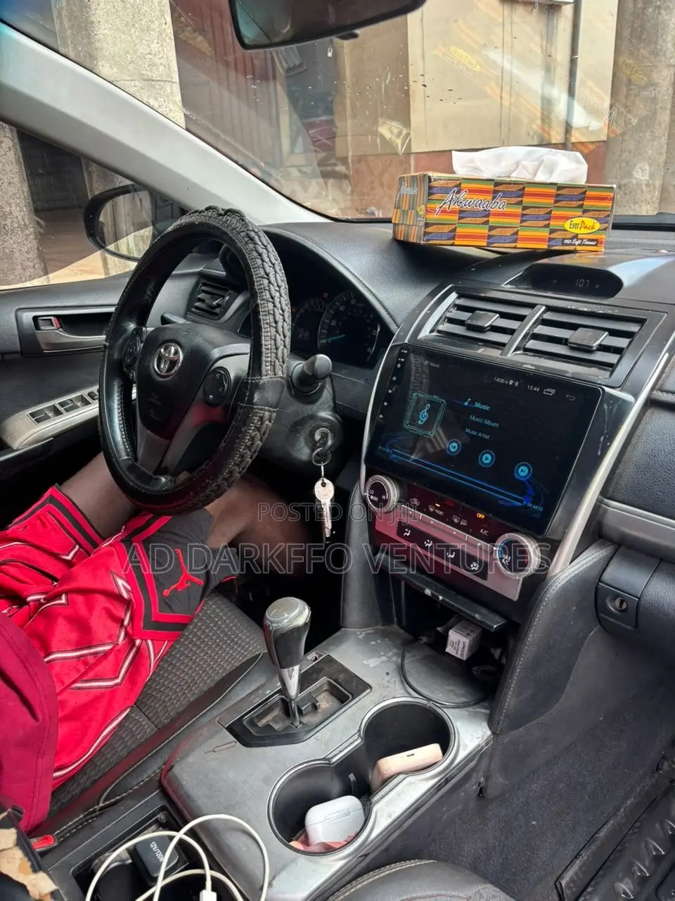 Toyota Camry SE 4dr Sedan (2.5L 4cyl 6A) 2014 Red