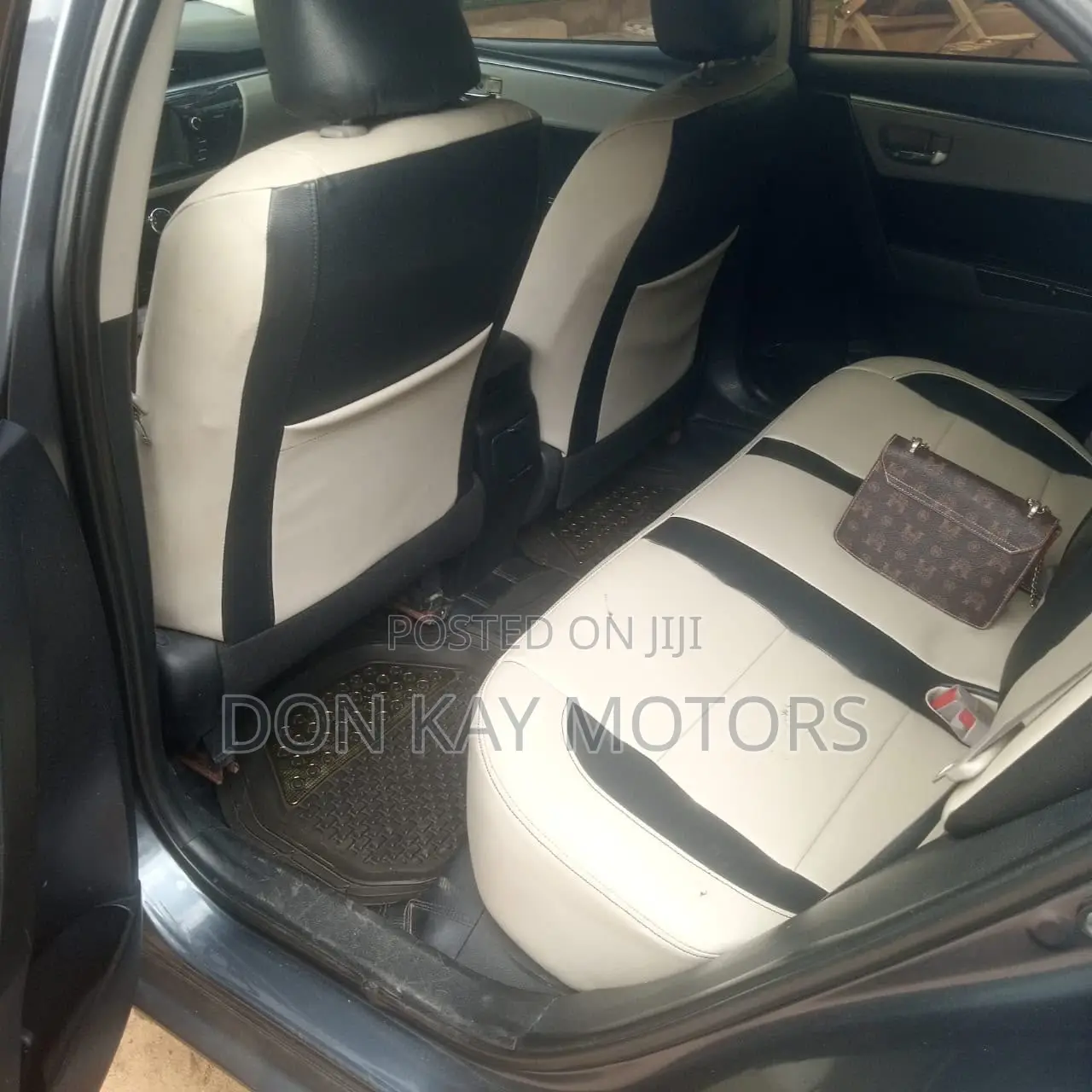 Toyota Corolla S 4dr Sedan (1.8L 4cyl CVT) 2015 Gray