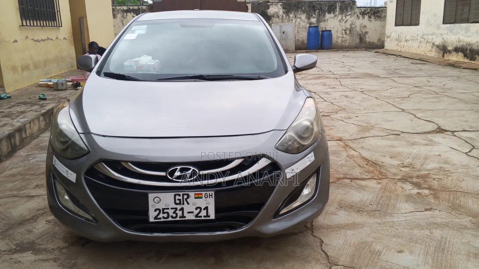 Hyundai Elantra Limited Sedan FWD (1.8L 4cyl 6A) 2016 Gray