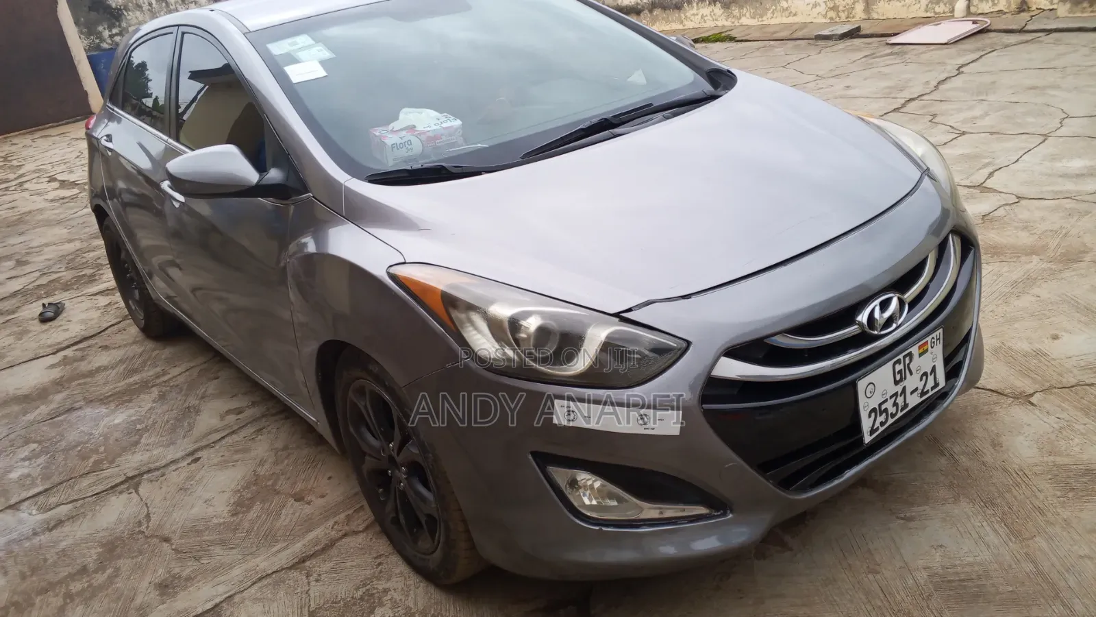 Hyundai Elantra Limited Sedan FWD (1.8L 4cyl 6A) 2016 Gray