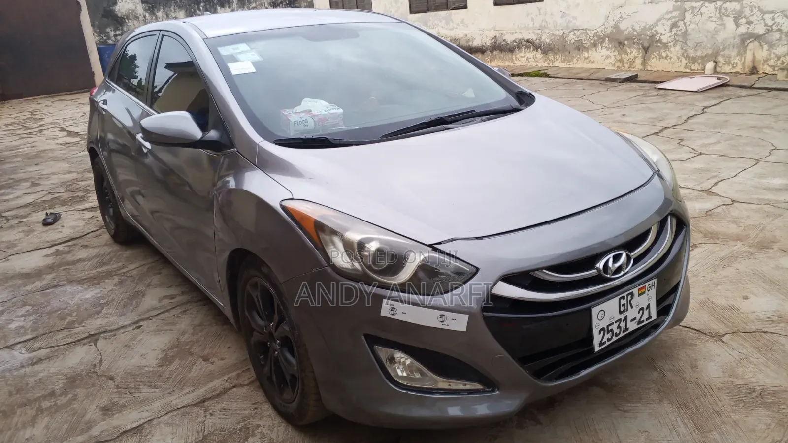 Hyundai Elantra Limited Sedan FWD (1.8L 4cyl 6A) 2016 Gray