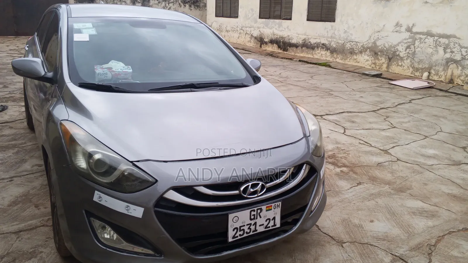 Hyundai Elantra Limited Sedan FWD (1.8L 4cyl 6A) 2016 Gray