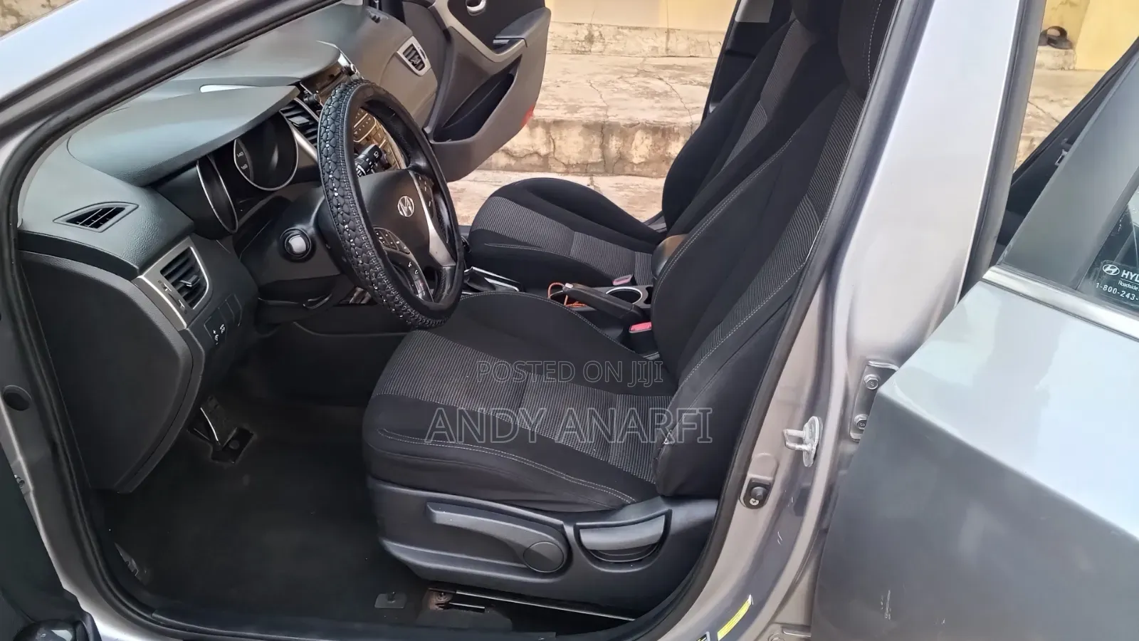 Hyundai Elantra Limited Sedan FWD (1.8L 4cyl 6A) 2016 Gray