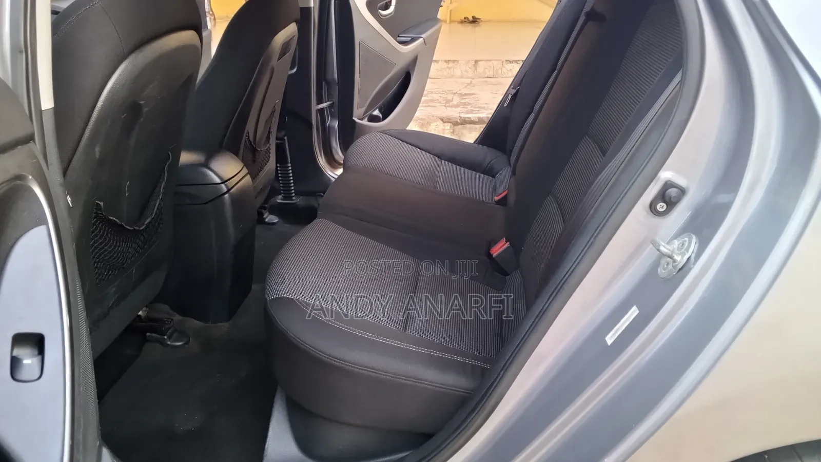 Hyundai Elantra Limited Sedan FWD (1.8L 4cyl 6A) 2016 Gray