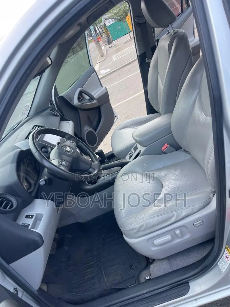 Toyota RAV4 3.5 Limited 4x4 2012 Silver