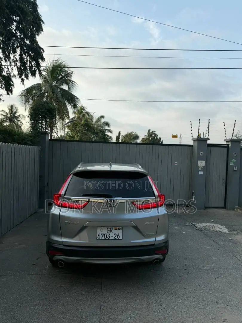 Honda CR-V Touring AWD 2018 Silver