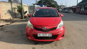 Toyota Vitz 1.5 FWD 5dr 2013 Red