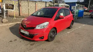 Toyota Vitz 1.5 FWD 5dr 2013 Red