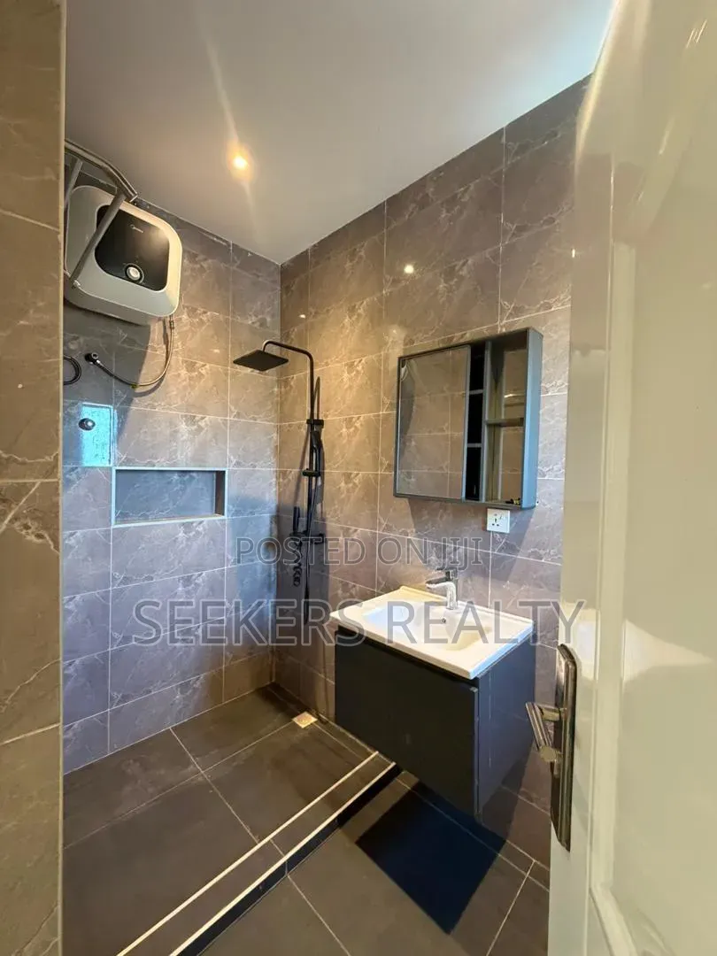 3bdrm Apartment in Seekers Realty, Danquah Circle for rent
