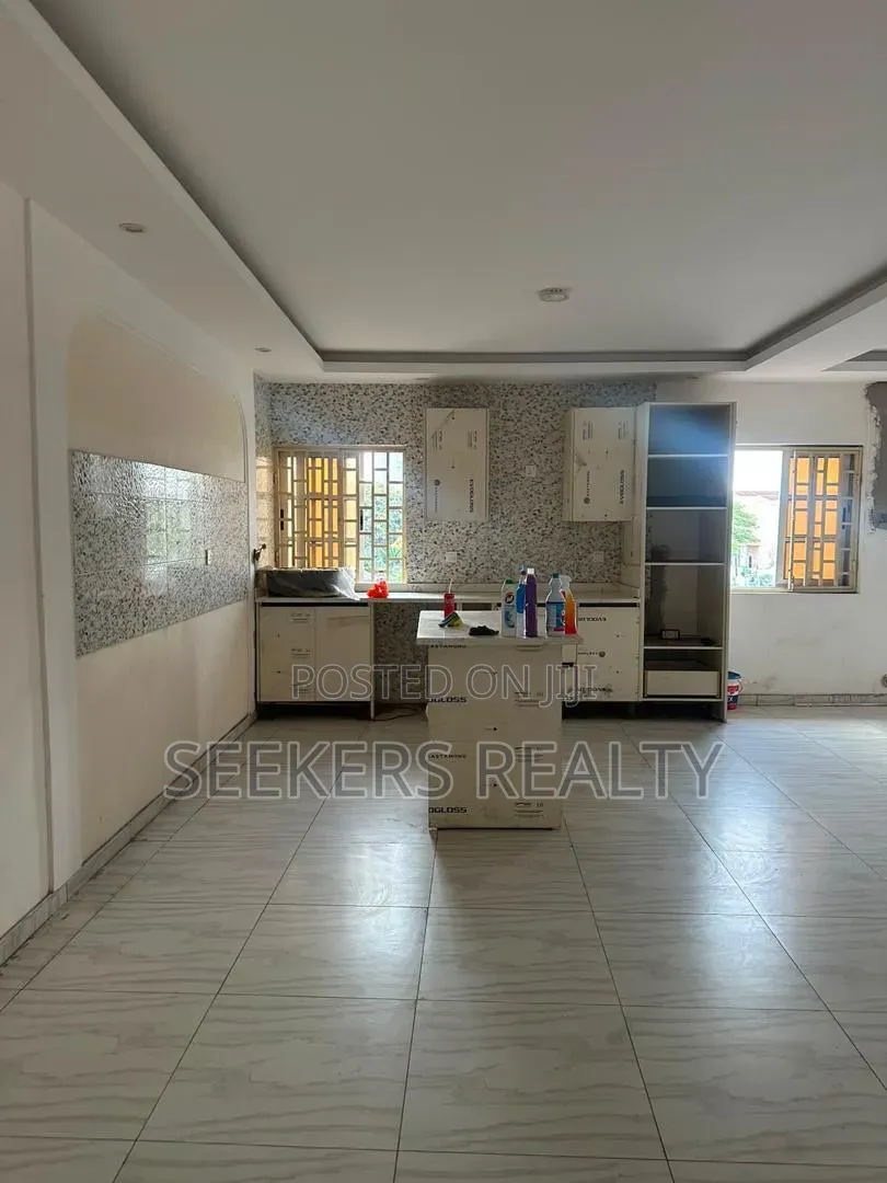 3bdrm Apartment in Seekers Realty, Danquah Circle for rent