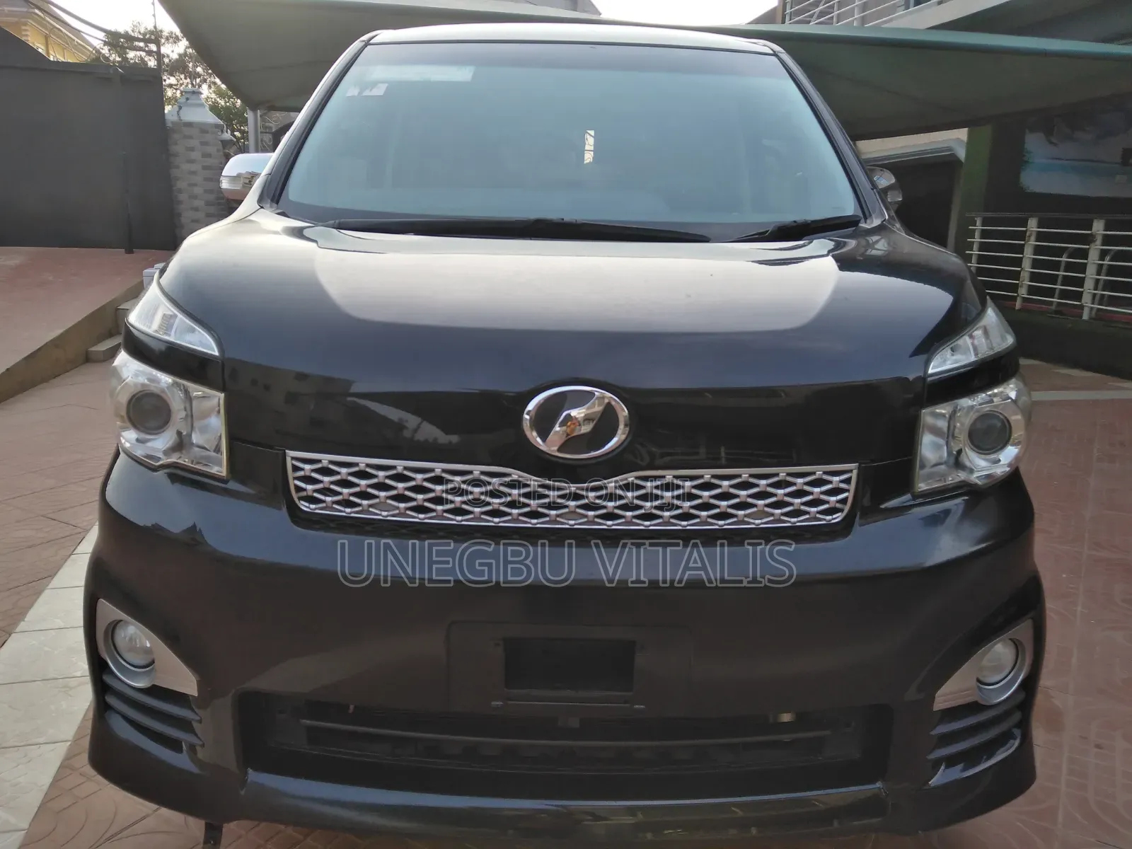 Toyota Voxy V 2WD 8-Seater 2012 Black