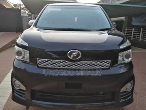 Toyota Voxy V 2WD 8-Seater 2012 Black