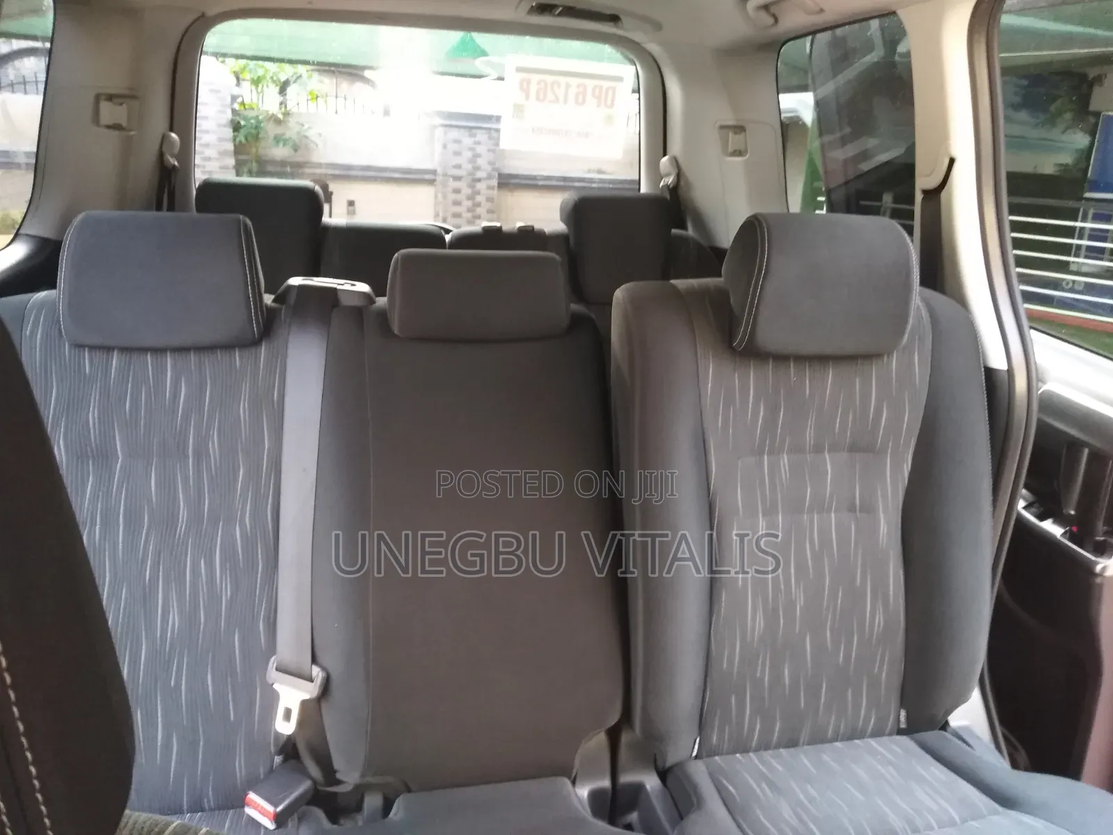 Toyota Voxy V 2WD 8-Seater 2012 Black