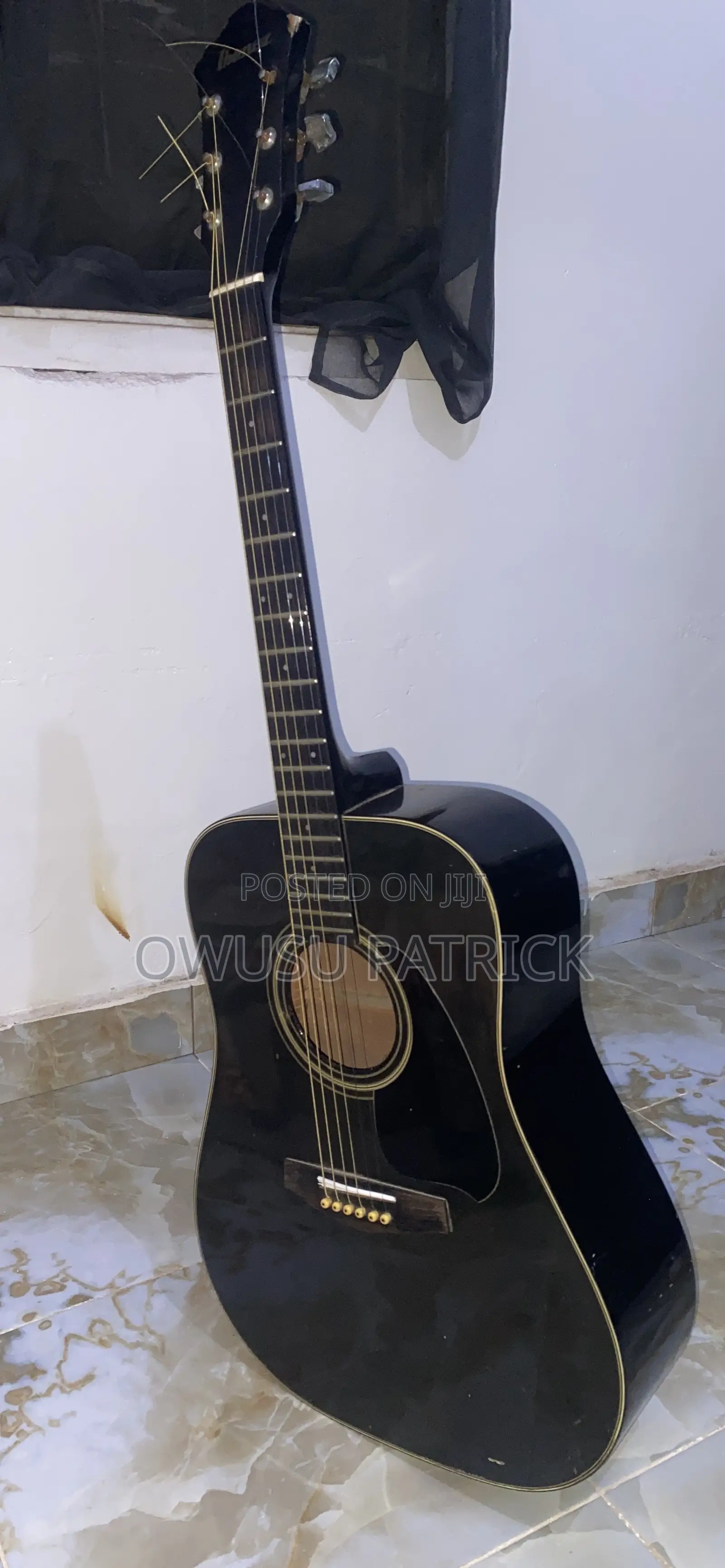 Home Used Acoustic Guitar for Sale