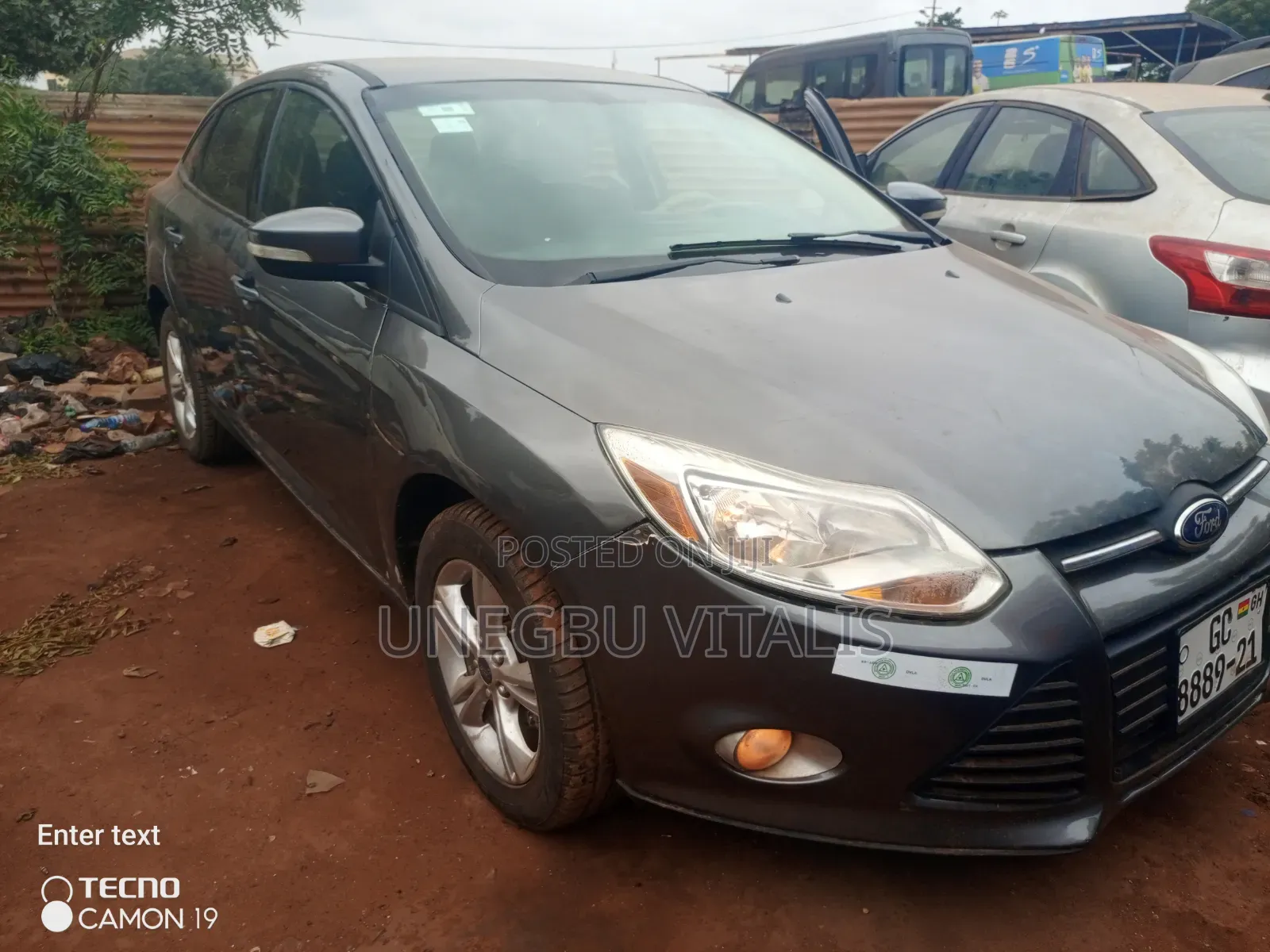 Ford Focus SE 4dr Hatchback (2.0L 4cyl 5M) 2014 Gray