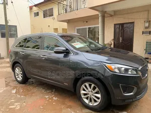 Kia Sorento 4dr SUV 2016 Gray