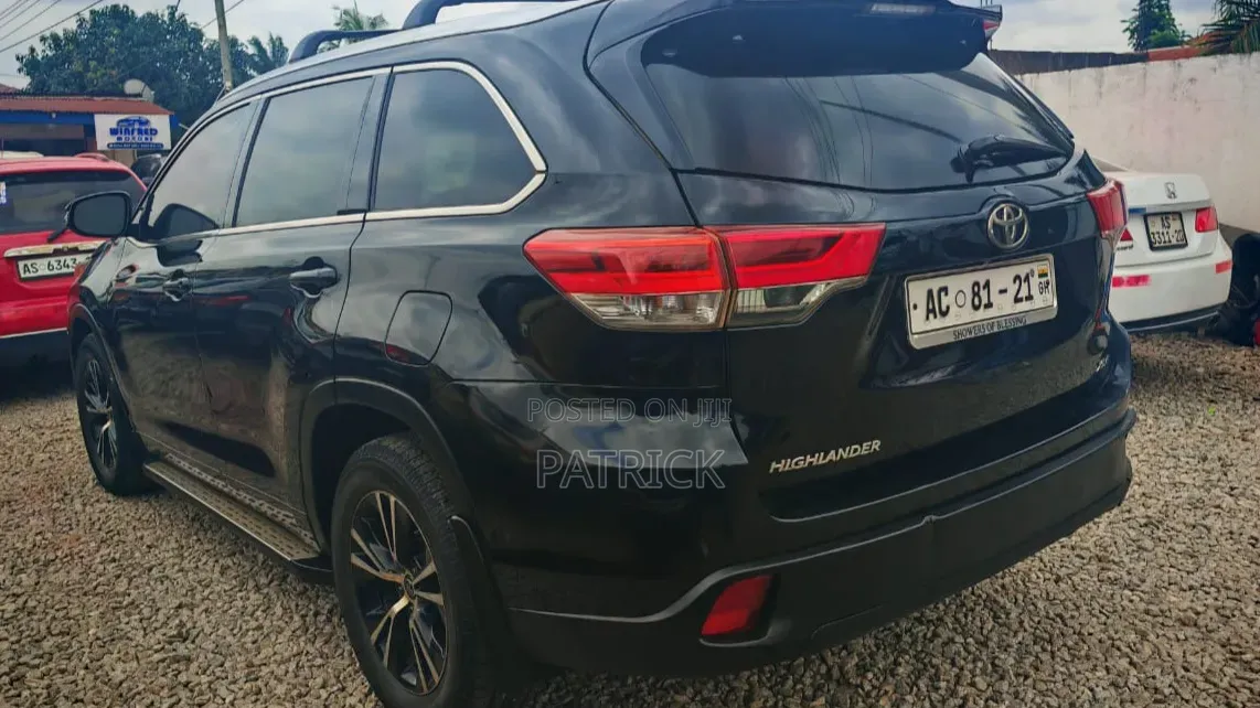 Toyota Highlander XLE 4dr SUV AWD (3.5L 6cyl 6A) 2015 Black