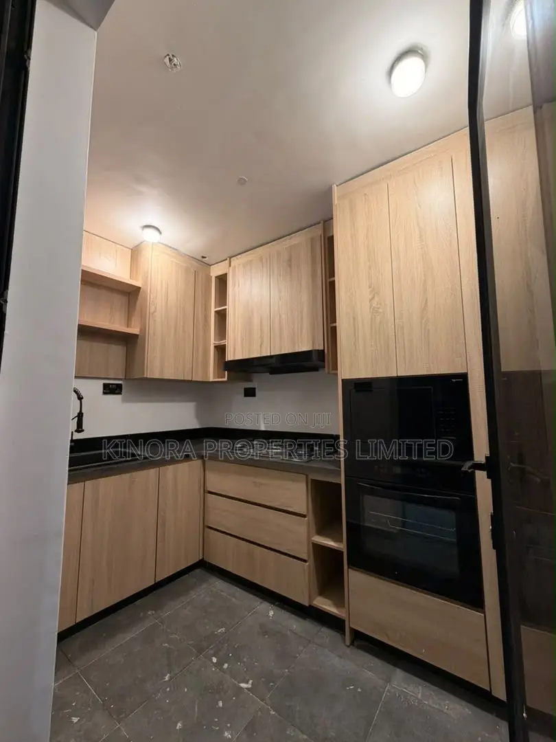 4bdrm Duplex in East Legon-Adjiganor for sale