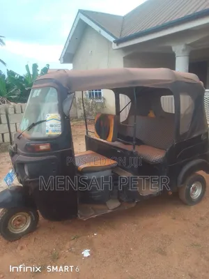 Bajaj Avenger 200 2021 Black