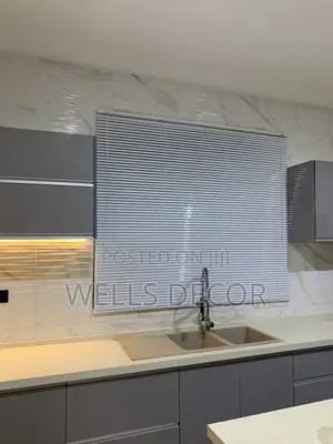 Elegant Venetian Window Blinds