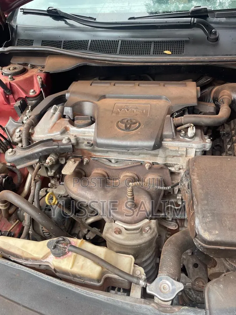 Toyota Camry L 4dr Sedan (2.5L 4cyl 6A) 2014 Red