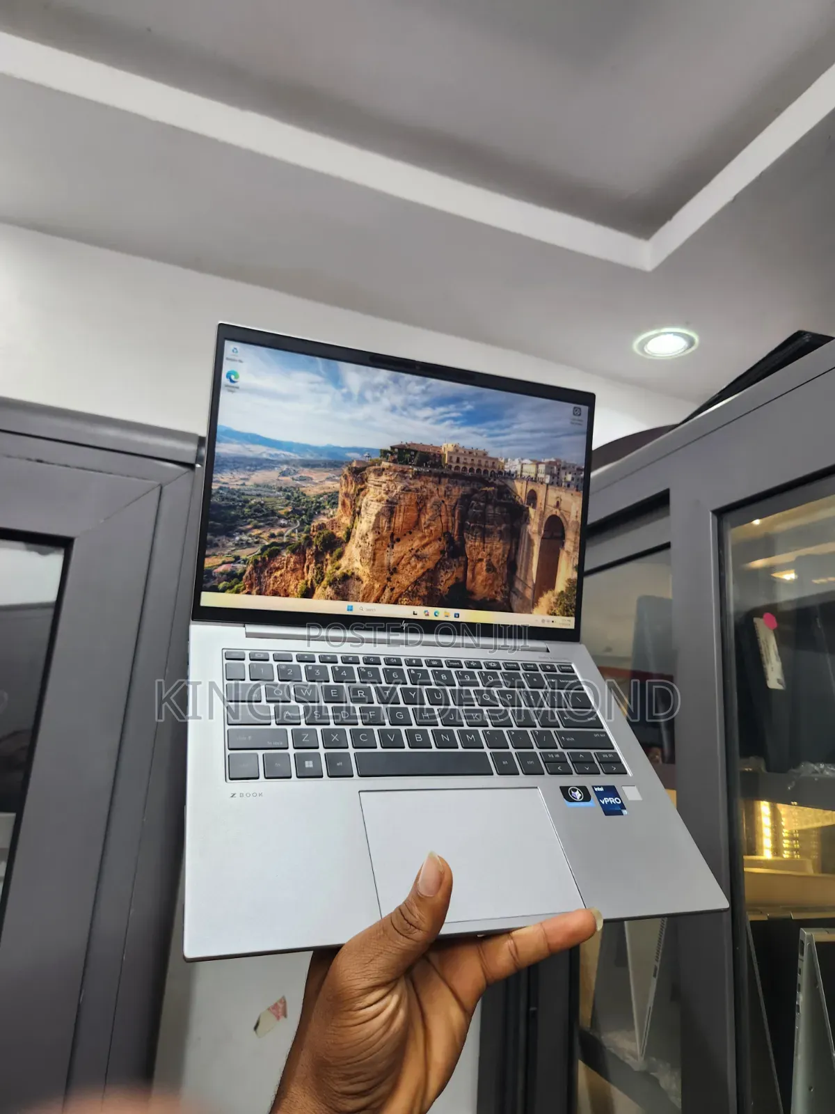 Laptop HP ZBook Firefly G9 32GB Intel Core i7 SSD 512GB