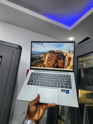 Laptop HP ZBook Firefly G9 32GB Intel Core i7 SSD 512GB