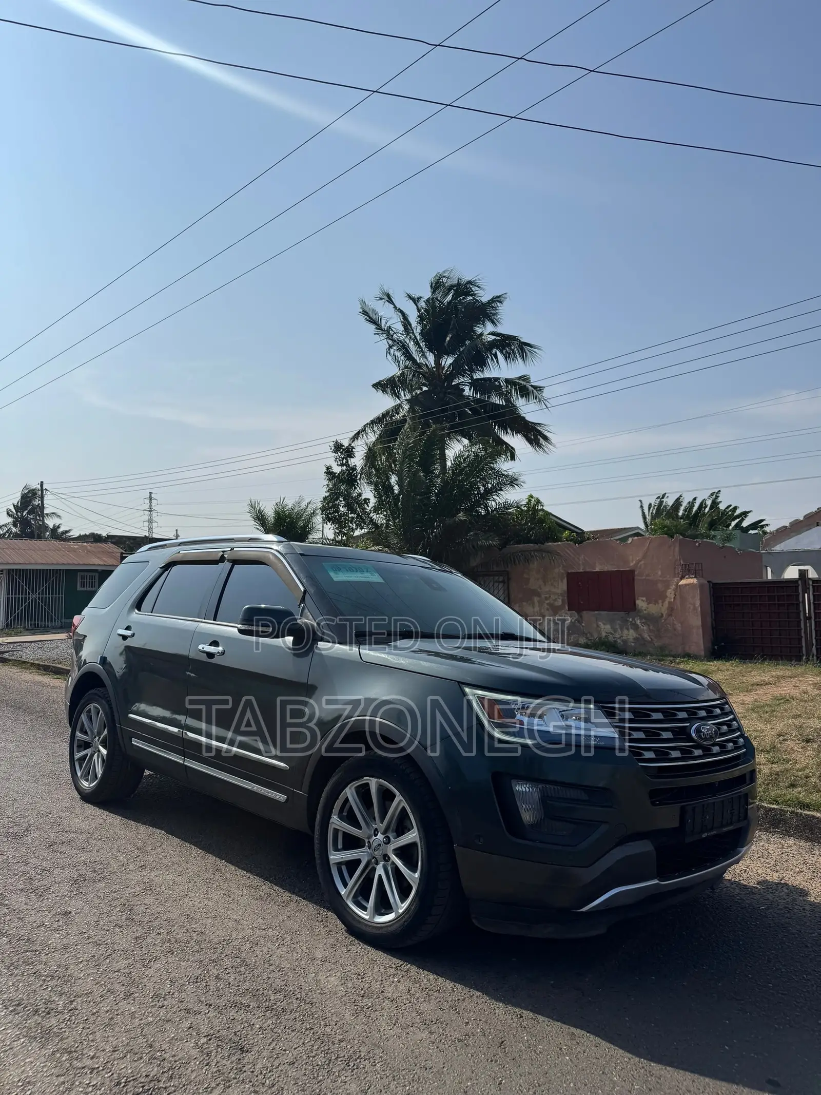 Ford Explorer Limited 4dr SUV AWD (3.5L 6cyl 6A) 2016 Gray
