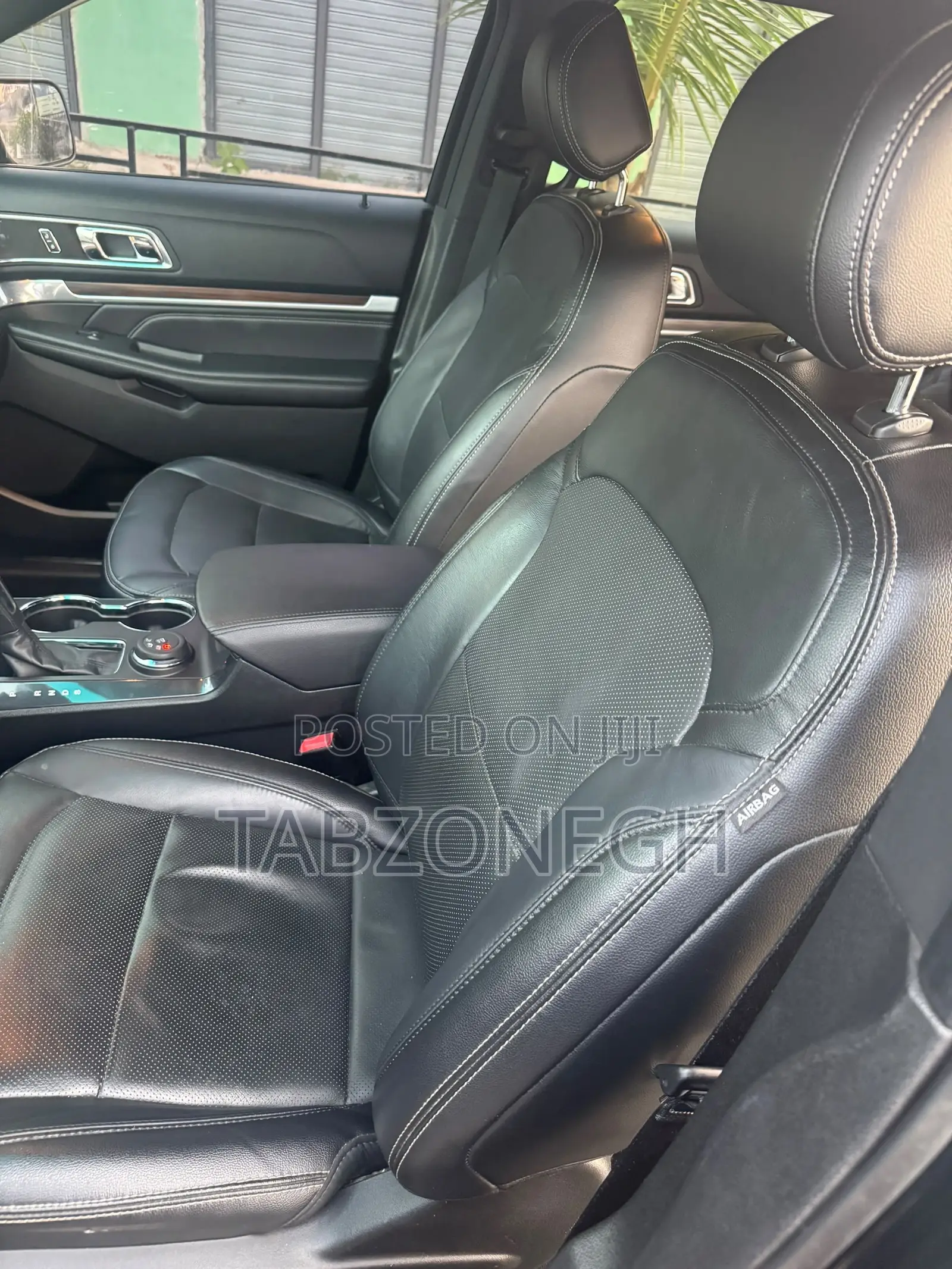 Ford Explorer Limited 4dr SUV AWD (3.5L 6cyl 6A) 2016 Gray