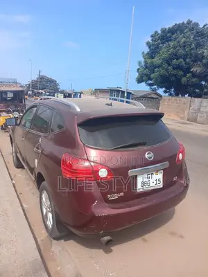 Nissan Rogue 2013 Red