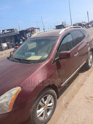 Nissan Rogue 2013 Red