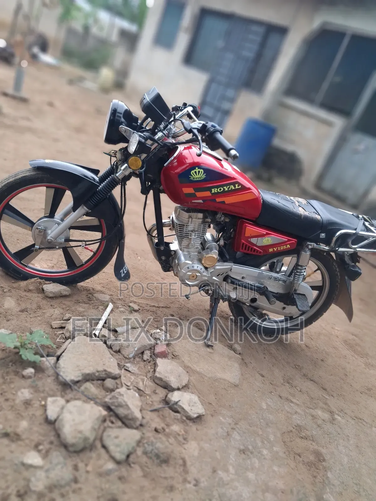 Royal RY125 2025 Red
