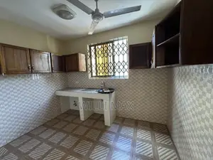 2bdrm Apartment in Oyarifa Tipper for rent