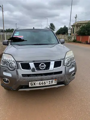 Nissan X-Trail 2012 Brown