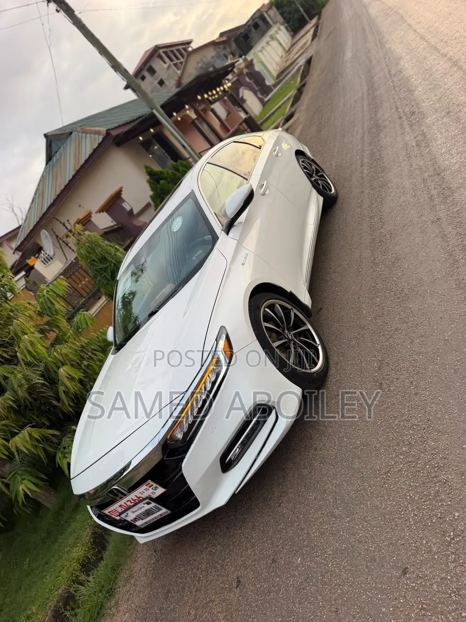 Honda Accord Touring 2.0T 2020 White