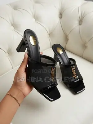 Ladies Classic Shoe