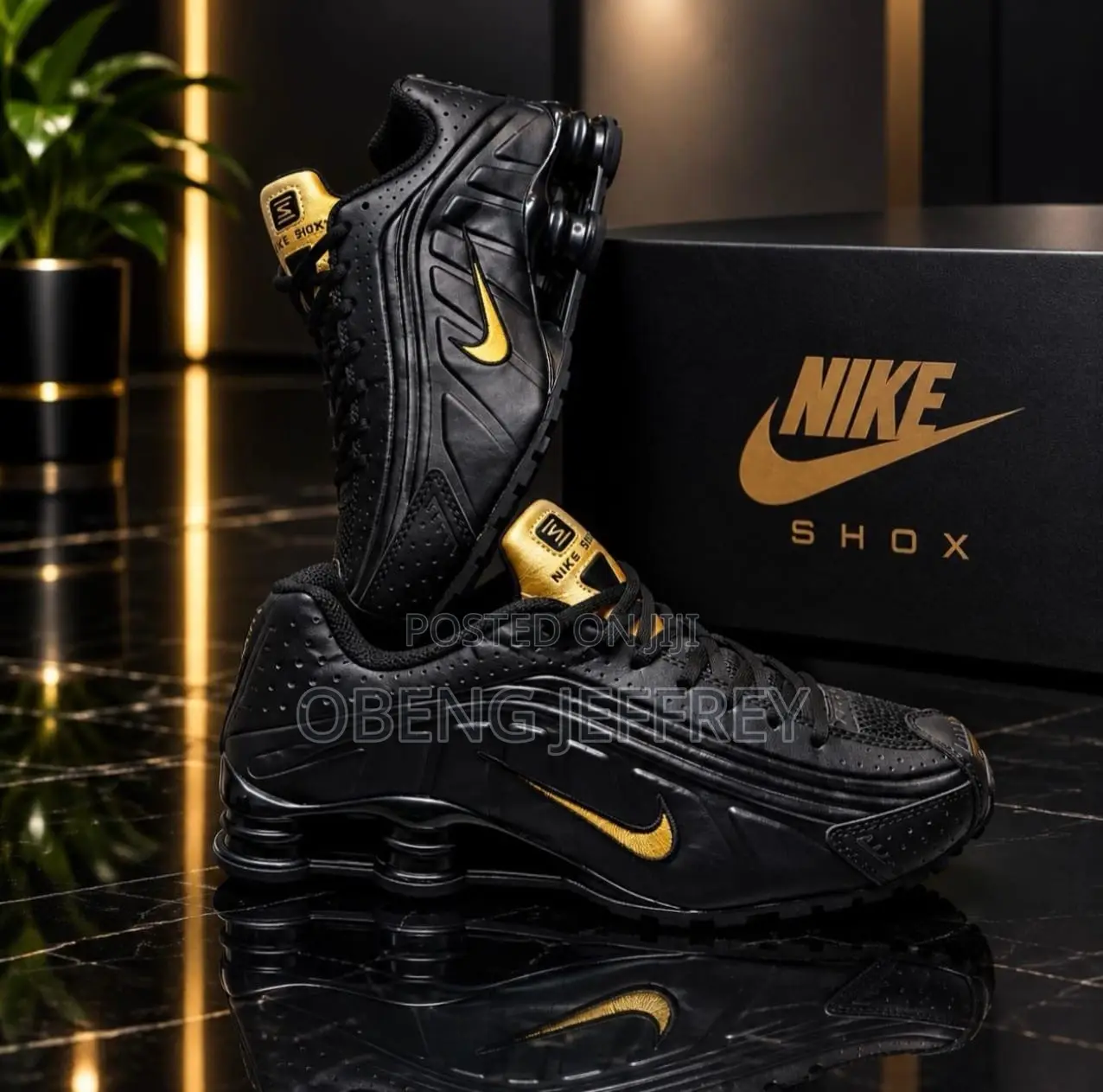 Original Nike Shox R4 Black/Gold