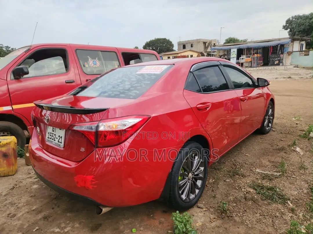 Toyota Corolla LE 4dr Sedan (1.8L 4cyl CVT) 2015 Red