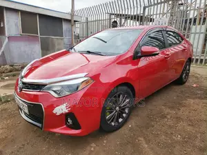 Toyota Corolla LE 4dr Sedan (1.8L 4cyl CVT) 2015 Red